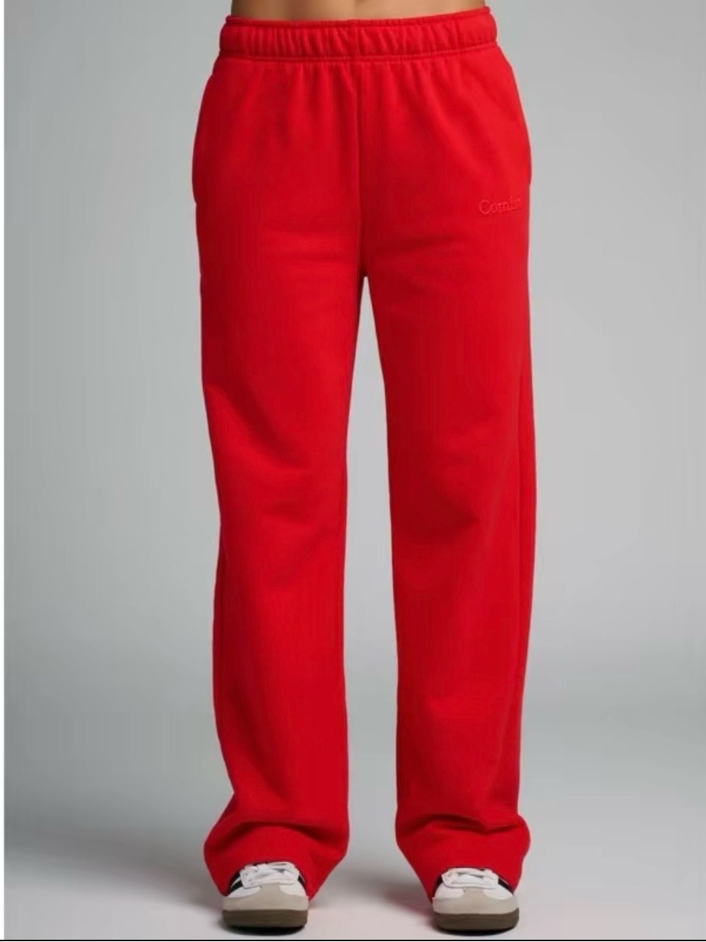 Comfrt Minimalist Straight Leg Sweatpants in Crimson Size L